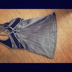 Lulu lemon sports bra